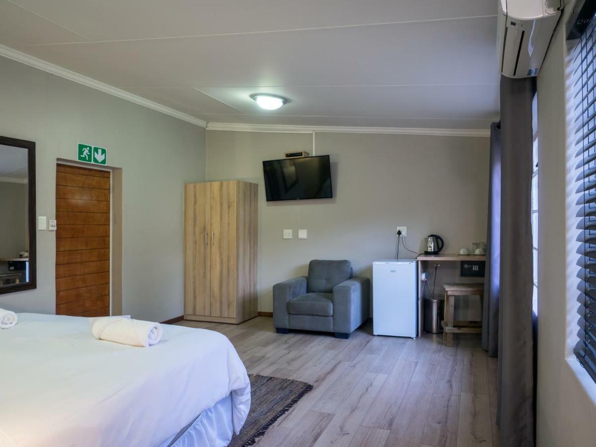 Hotel @ Secunda Exterior foto